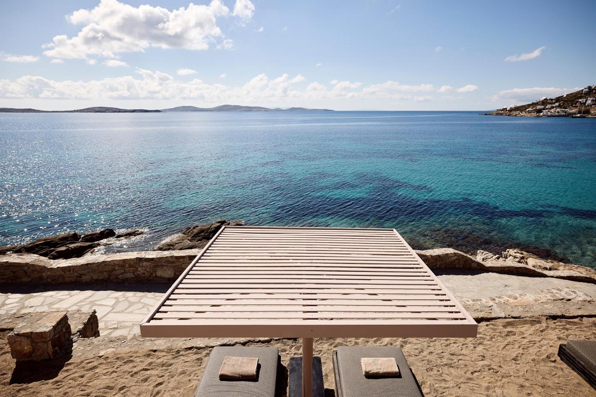 Amazon Mykonos Suites & Spa Agios Ioannis Diakoftis Exterior photo