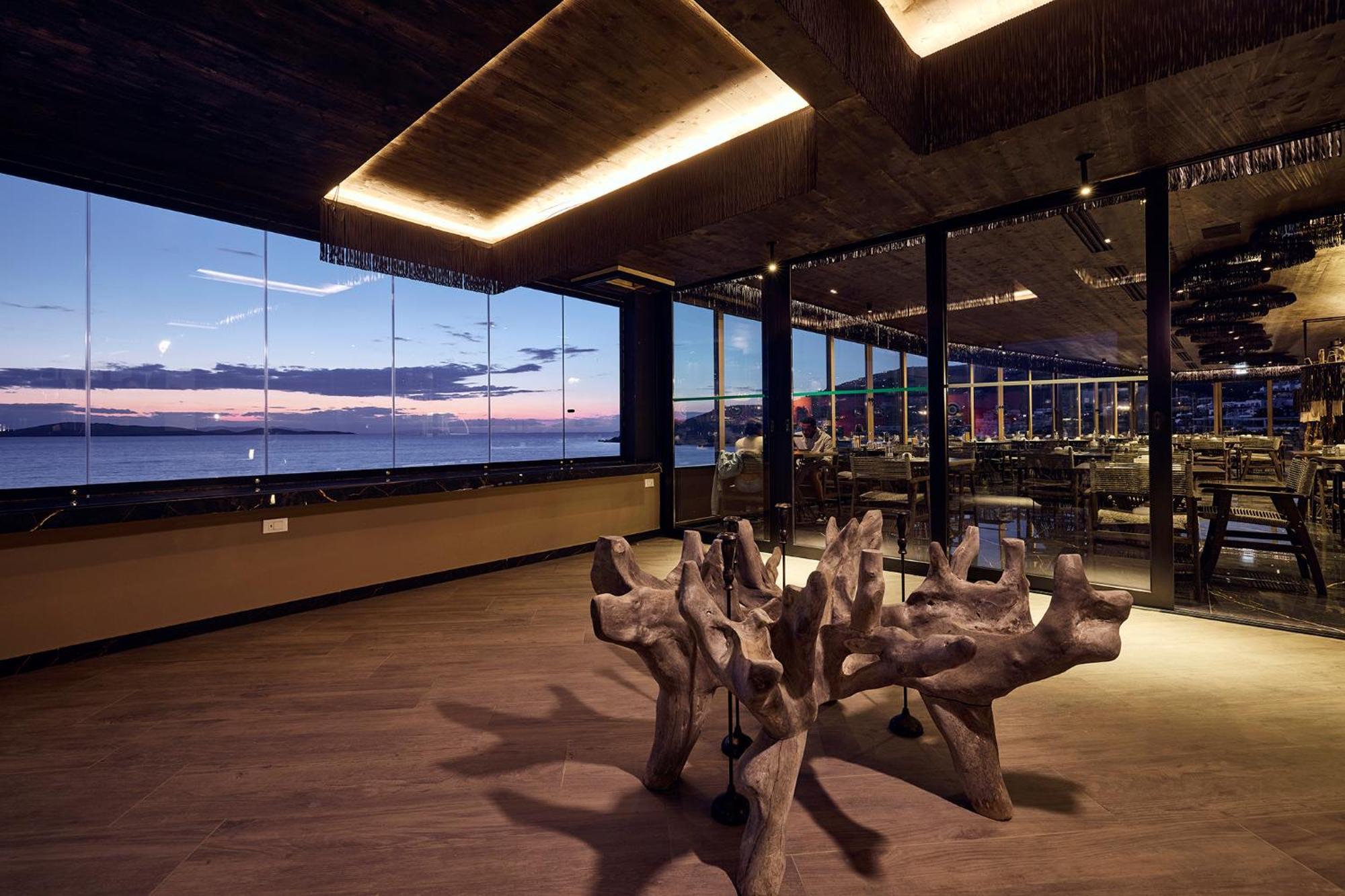 Amazon Mykonos Suites & Spa Agios Ioannis Diakoftis Exterior photo
