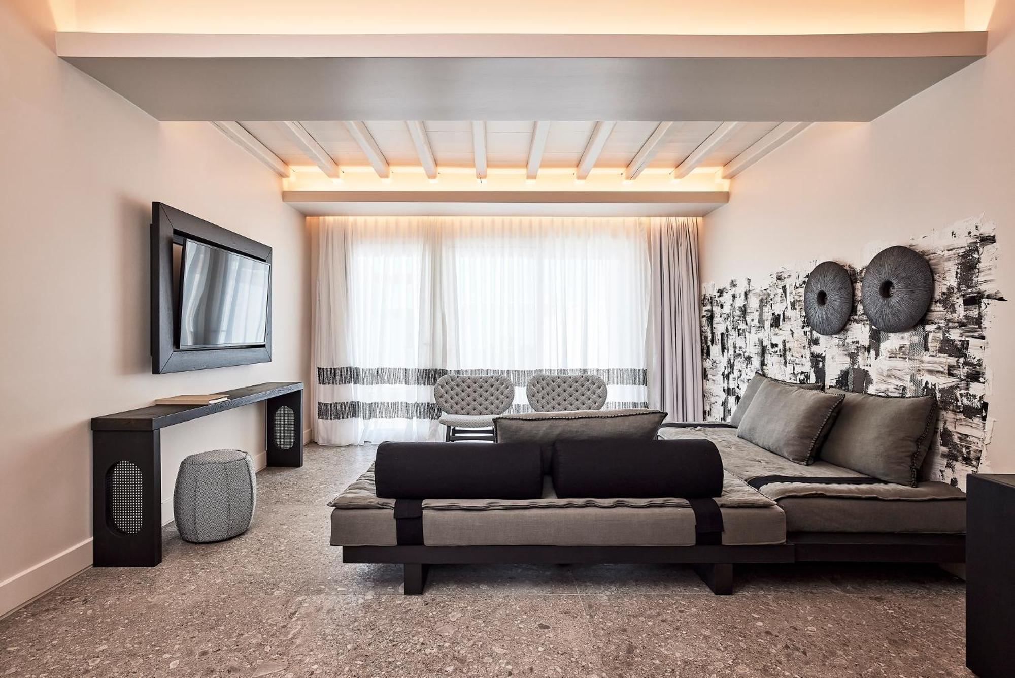 Amazon Mykonos Suites & Spa Agios Ioannis Diakoftis Exterior photo