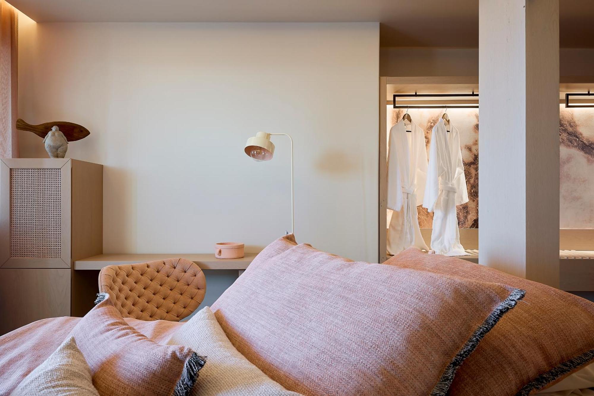 Amazon Mykonos Suites & Spa Agios Ioannis Diakoftis Exterior photo