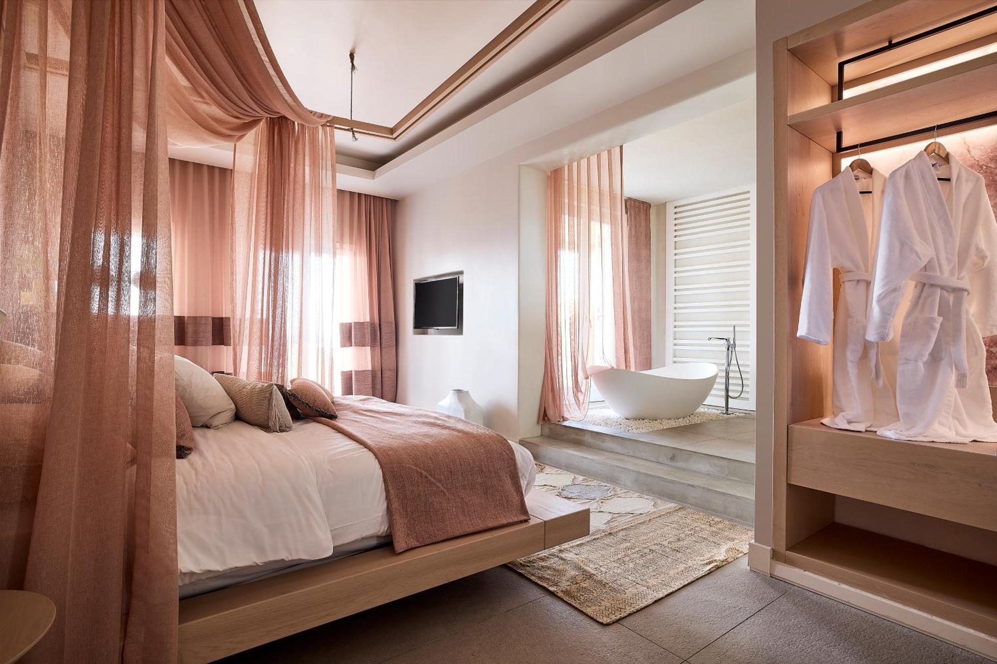 Amazon Mykonos Suites & Spa Agios Ioannis Diakoftis Exterior photo